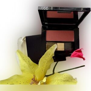 Never used! Estée Lauder travel-size blush!